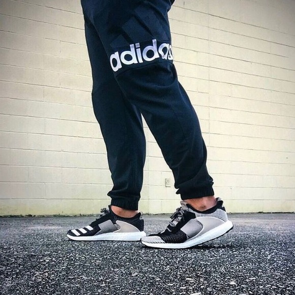 adidas gazelle silver green womens Adidas Men's UltraBoost 1.0 DNA Shoes